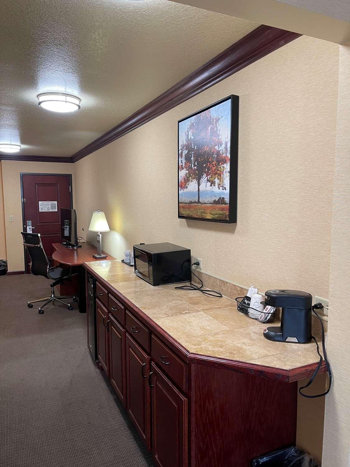 Best Western Coffeyville Central Business District Inn And Suites المظهر الخارجي الصورة